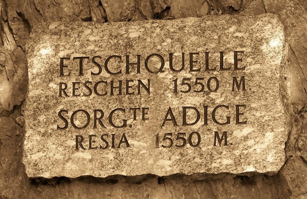 Hotel Etschquelle Резия Экстерьер фото